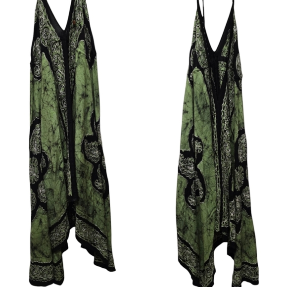 Embroidered Green and Black V Neck Halter Bohemian Dress - Picture 6 of 6